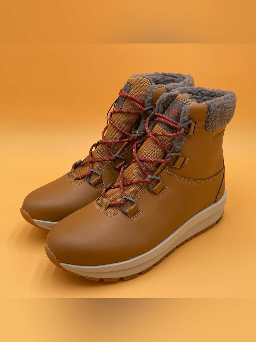Size 10.5 Columbia Women Moritza Omni-Heat Boots 200G Insulation Elk Crabtree